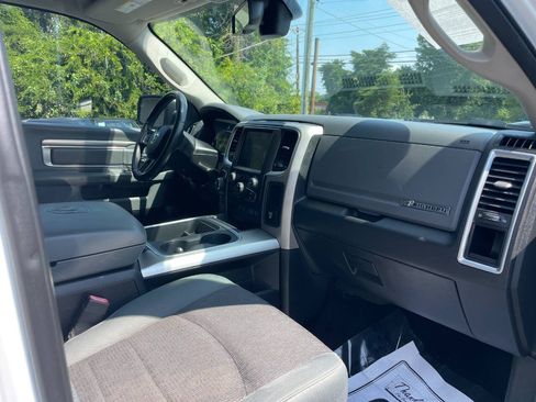 Used 2017 RAM 1500 Big Horn AWD/4WD image 11