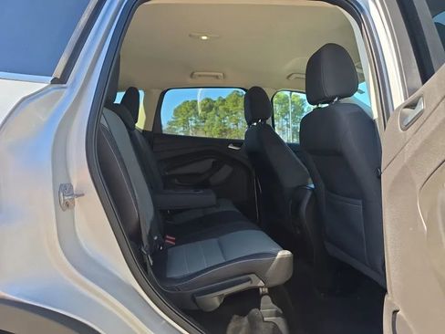 Used 2016 Ford Escape SE image 36