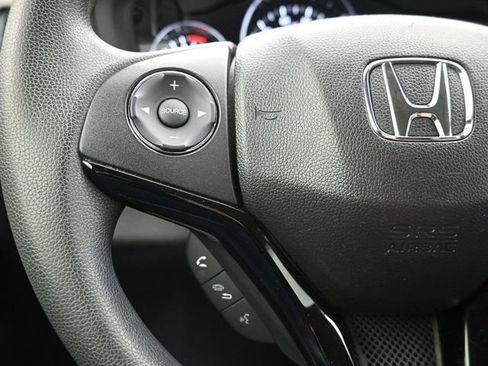 Used 2017 Honda HR-V LX image 25