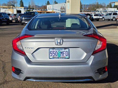 Used 2019 Honda Civic EX image 7