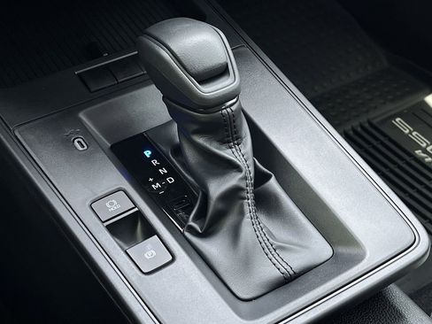 New 2026 Toyota Corolla Cross L FWD image 17