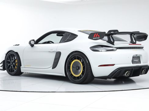 Used 2025 Porsche 718 Cayman GT4 RS RWD image 3