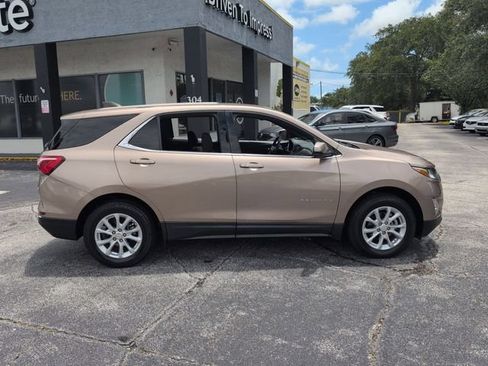 Used 2019 Chevrolet Equinox LT AWD/4WD image 4