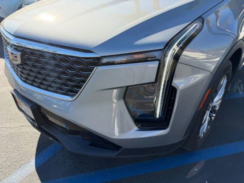 Used 2024 Cadillac XT4 Premium Luxury image 4