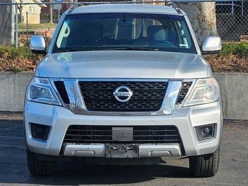 Used 2017 Nissan Armada SV image 8