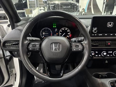 Used 2024 Honda HR-V Sport image 17