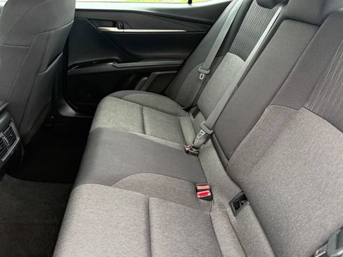 Used 2025 Toyota Camry LE FWD image 27