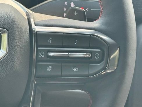 New 2026 GMC Yukon AT4 Ultimate w/ LPO, Floor Liner Package AWD/4WD image 16
