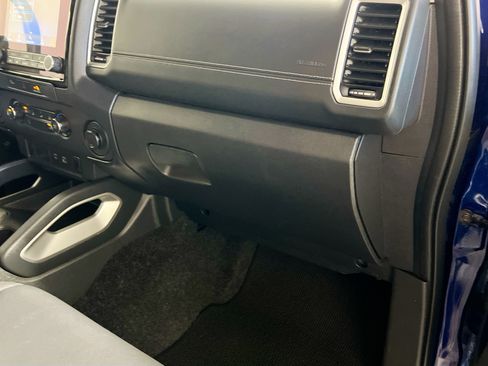 Used 2023 Nissan Frontier SV RWD image 34