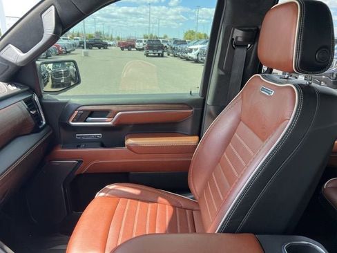 Used 2022 GMC Sierra 1500 Denali Ultimate image 11