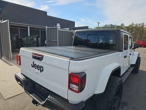 Used 2022 Jeep Gladiator Sport image 14