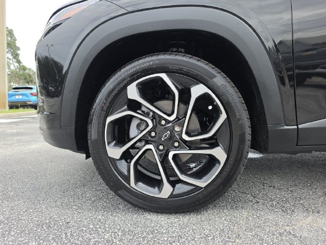 New 2026 Chevrolet Trax RS w/ Sunroof Package FWD image 35