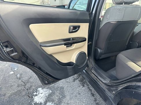 Used 2010 Kia Soul ! image 19