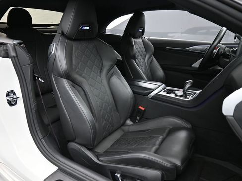 Used 2025 BMW M8 Competition image 31