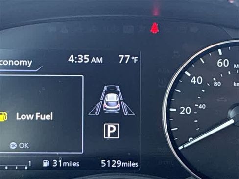 Used 2024 Nissan Kicks SR image 44