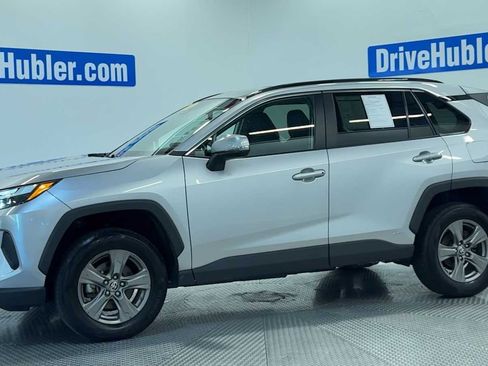 Used 2024 Toyota RAV4 LE AWD/4WD image 5