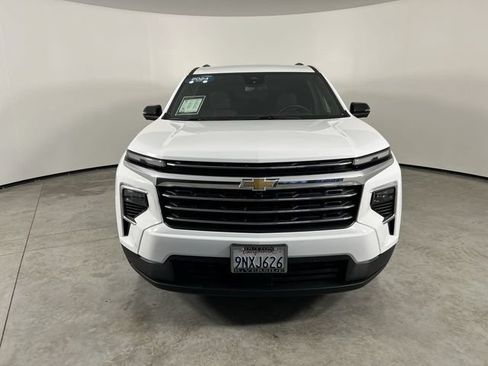Certified 2024 Chevrolet Traverse LT w/ Enhanced Driving Package AWD/4WD image 3