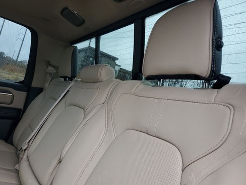 Used 2021 RAM 1500 Limited image 12