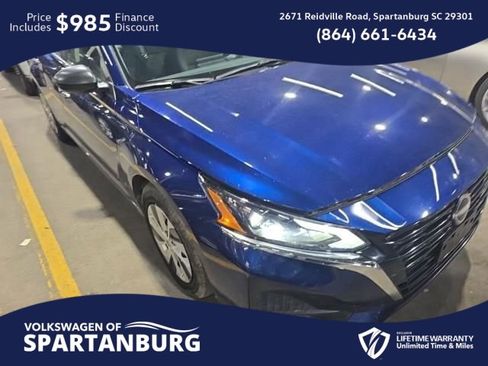 Used 2024 Nissan Altima 2.5 S image 8