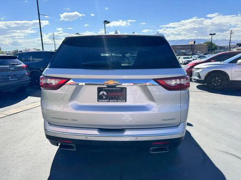 Used 2021 Chevrolet Traverse Premier AWD/4WD image 5