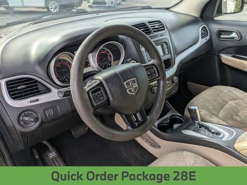 Used 2017 Dodge Journey SXT w/ Comfort/Convenience Group image 13