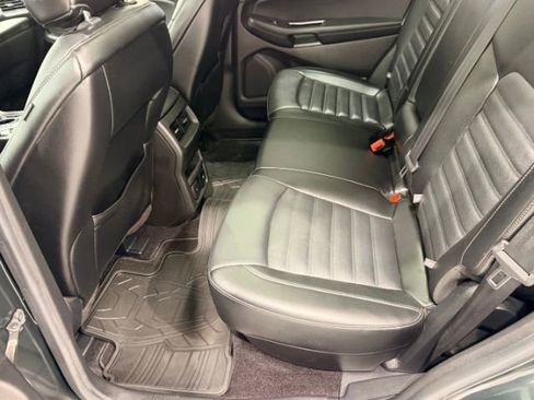 Used 2015 Ford Edge SEL w/ Equipment Group 201A AWD/4WD image 39