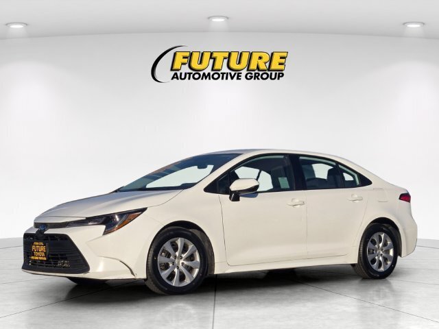 Certified 2025 Toyota Corolla LE FWD image 10