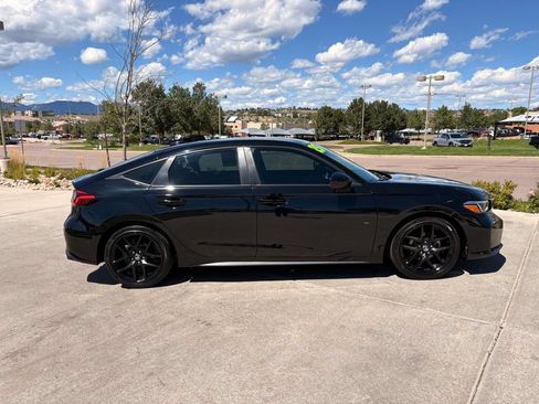 Used 2025 Honda Civic Sport image 8