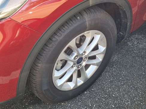 Used 2020 Ford Escape SE FWD image 7