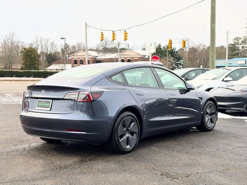 Used 2022 Tesla Model 3 Long Range image 3