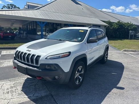 Used 2016 Jeep Cherokee Trailhawk w/ Leather Interior Group AWD/4WD image 1