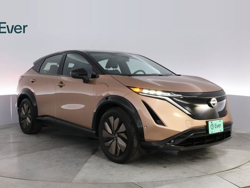 Used 2024 Nissan Ariya Platinum + image 4