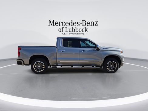Used 2025 Chevrolet Silverado 1500 High Country w/ Technology Package image 9