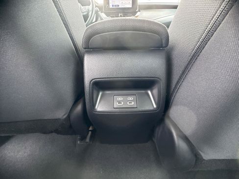 Used 2023 Toyota Corolla LE image 12