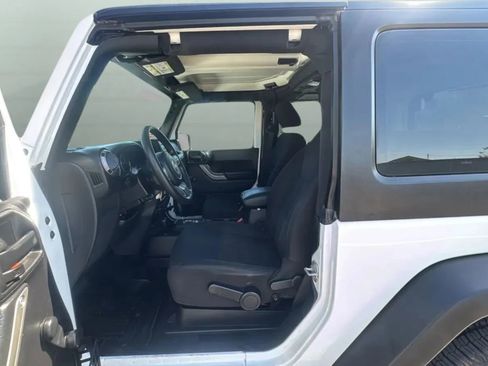 Used 2015 Jeep Wrangler Sport AWD/4WD image 18