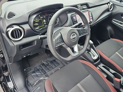 Used 2025 Nissan Versa SR w/ Trunk Package image 16