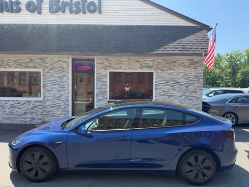 Used 2025 Tesla Model 3 RWD image 9
