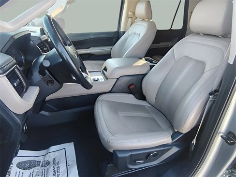 Used 2024 Ford Expedition Max Limited image 34