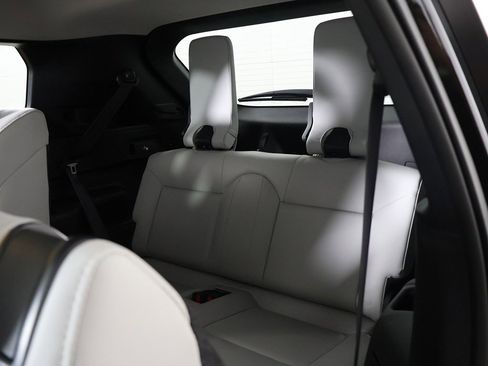 New 2025 Mitsubishi Outlander SEL image 37