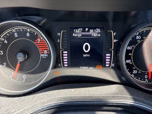 Used 2020 Jeep Cherokee Latitude Lux w/ Quick Order Package 26H Lux image 6