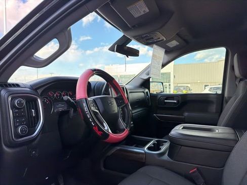 Used 2019 Chevrolet Silverado 1500 LT Trail Boss image 17