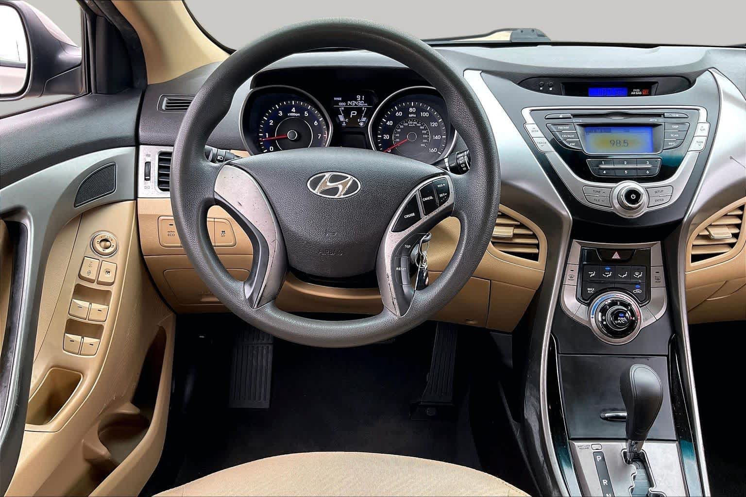 Used 2013 Hyundai Elantra GLS FWD image 5