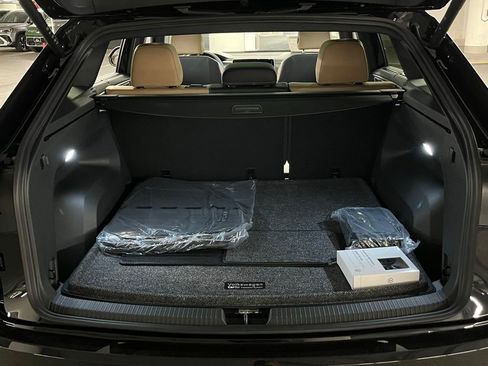 New 2026 Volkswagen Atlas Cross Sport SEL R-Line image 38