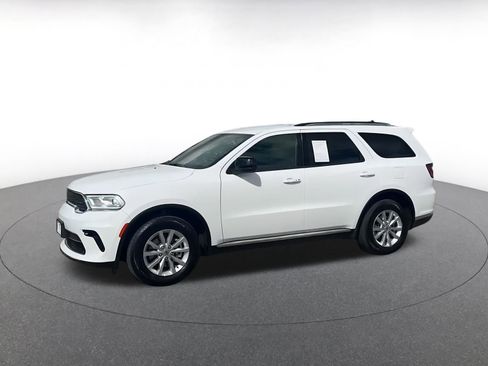 Used 2024 Dodge Durango SXT image 11