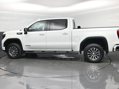 Used 2023 GMC Sierra 1500 AT4 w/ AT4 Preferred Package AWD/4WD image 10