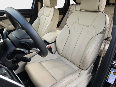 Certified 2023 Audi Q5 2.0T Premium w/ Convenience Package image 15