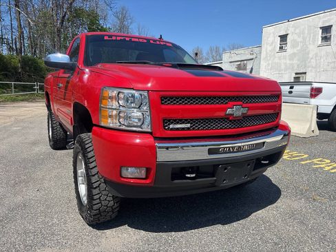 Used 2011 Chevrolet Silverado 1500 LT w/ Interior Plus Package AWD/4WD image 7