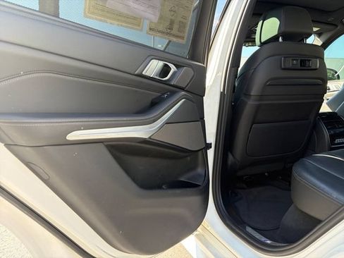 Used 2020 BMW X5 xDrive40i w/ M Sport Package AWD/4WD image 35