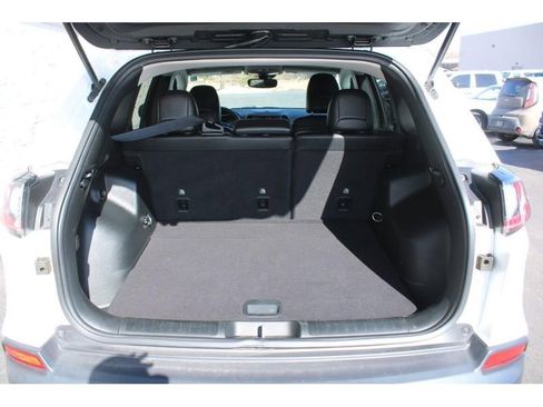 Used 2022 Jeep Cherokee Latitude Lux image 7