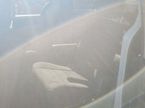 Used 2011 Chrysler Town & Country Touring FWD image 39
